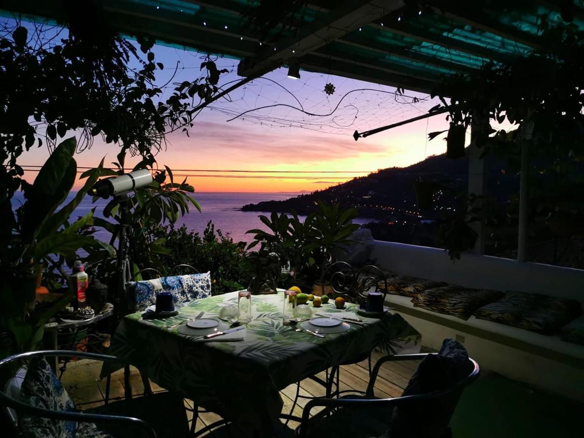Romantic Casa Lorenzina Affittacamere Ventimiglia Eksteriør bilde