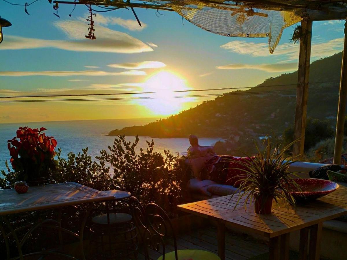 Romantic Casa Lorenzina Affittacamere Ventimiglia Eksteriør bilde