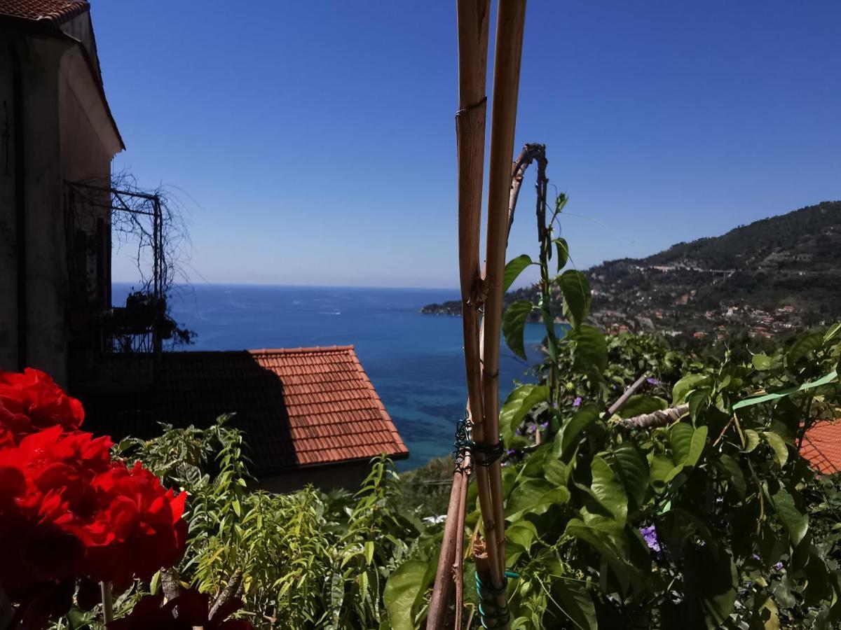 Romantic Casa Lorenzina Affittacamere Ventimiglia Eksteriør bilde
