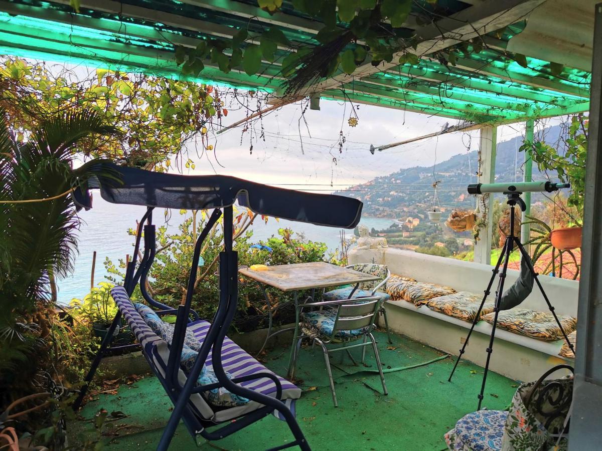 Romantic Casa Lorenzina Affittacamere Ventimiglia Eksteriør bilde