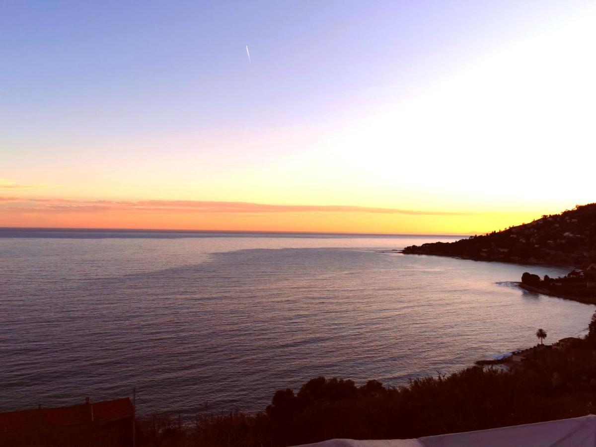 Romantic Casa Lorenzina Affittacamere Ventimiglia Eksteriør bilde