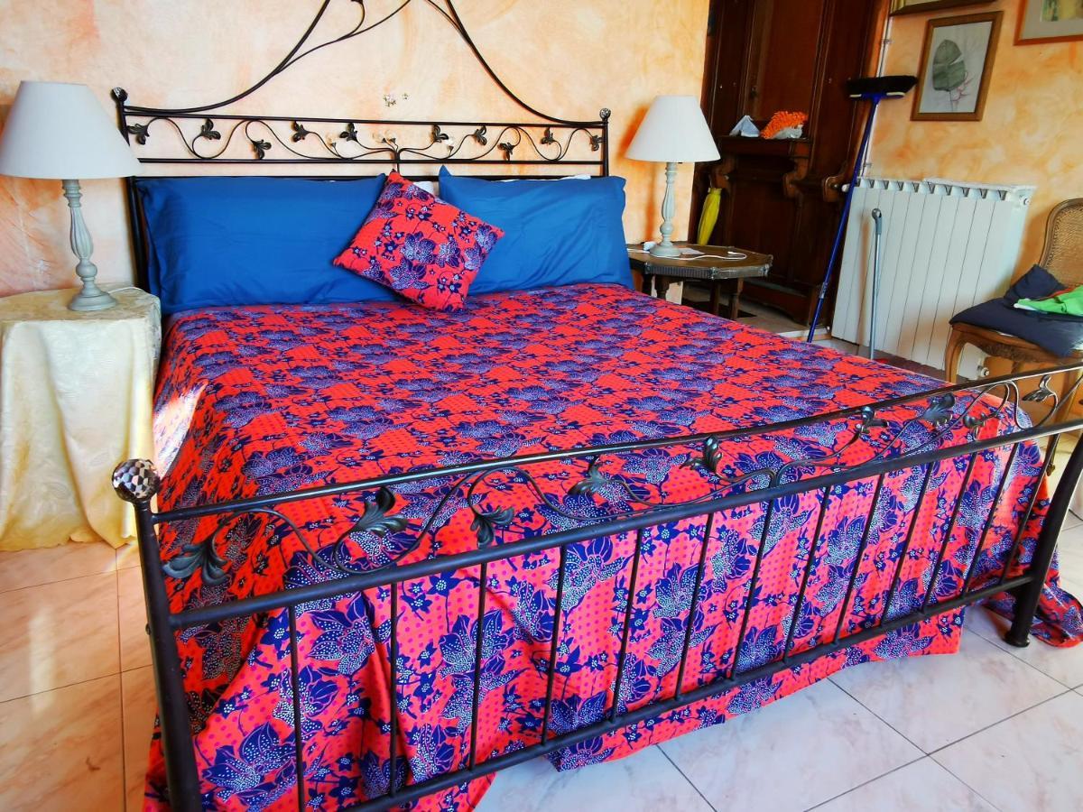 Romantic Casa Lorenzina Affittacamere Ventimiglia Eksteriør bilde